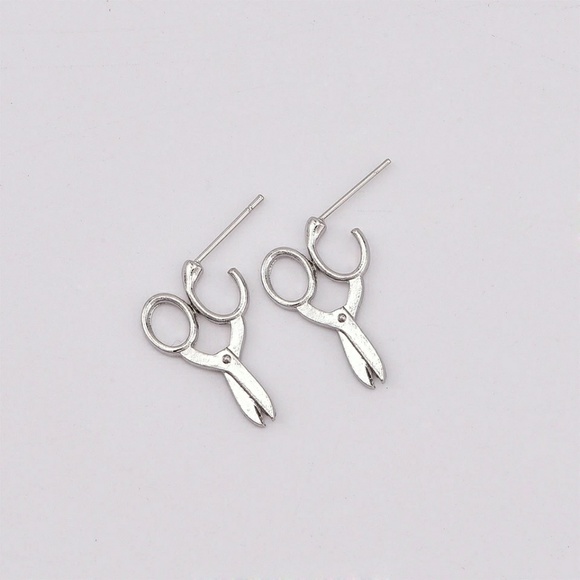 5 for $25 Scissors Shape Stud Earrings - Picture 4 of 6